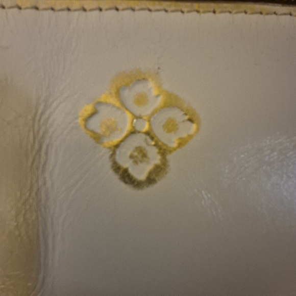 Patricia Nash CAPRI White Gold Tooled Leather Wristlet Wallet Bag - Picture 4 of 8